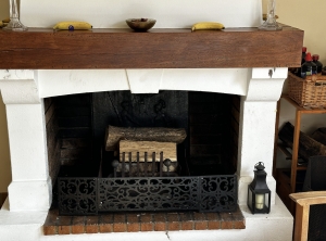 Detached Bungalow with Garden, Great Location