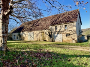 Beautiful Main House, Guest Cottage in 25 Hectares