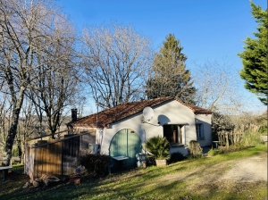 Beautiful Main House, Guest Cottage in 25 Hectares