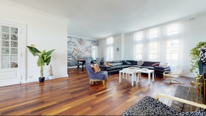 Prestige Property with Pool in Superb Location