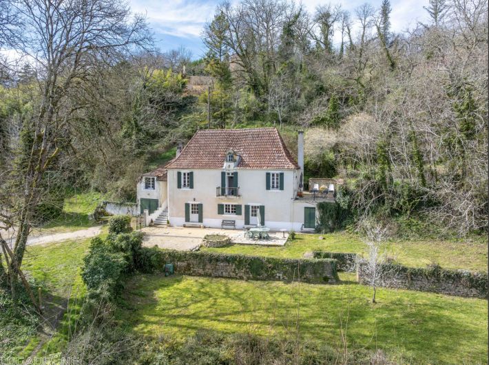 Beautiful Manor House with Stunning Views