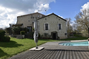 Detached Country House with Pool and Open Views