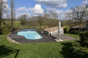 Detached Country House with Pool and Open Views