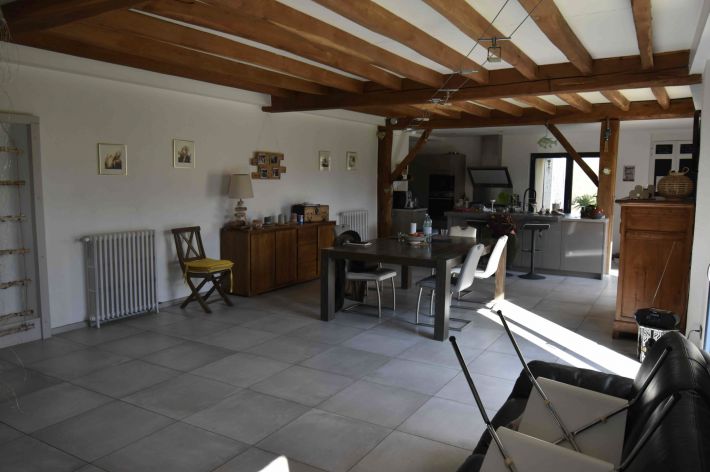 Detached Country House with Pool and Open Views