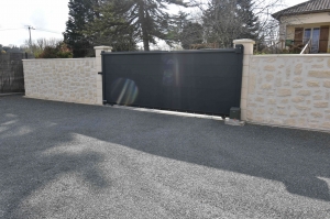 Detached Country House with Pool and Open Views