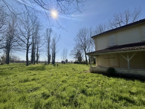 Detached Country House with Outbuilding