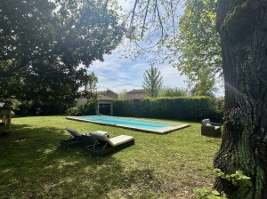 Detached House with Lovely Swimming Pool