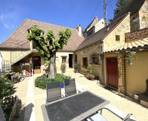 Beuatiful Village House with Courtyard Garden