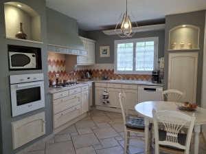 Contemporary Detached Villa with Pool