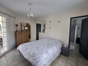 Contemporary Detached Villa with Pool