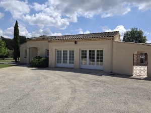 Contemporary Detached Villa with Pool
