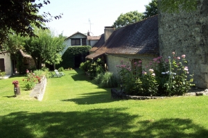 Detached Country House with Swimming Pool