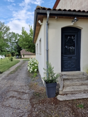 Maison De Maitre With Outbuilding