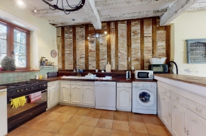 Completely Charming House with Garden