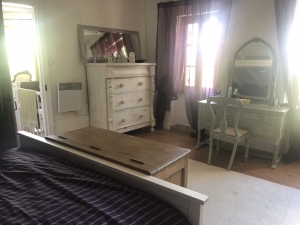 Completely Charming House with Garden