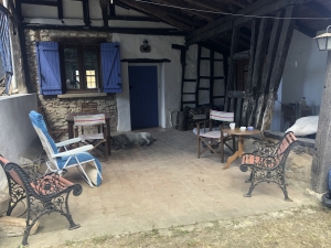 Completely Charming House with Garden