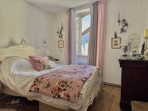 Charming Characterful House with Garden and Panoramic Views
