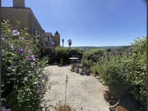 Charming Characterful House with Garden and Panoramic Views