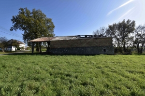 Large Barn in the Countryside to Develop