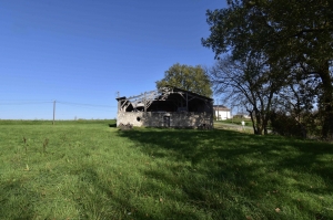 Large Barn in the Countryside to Develop