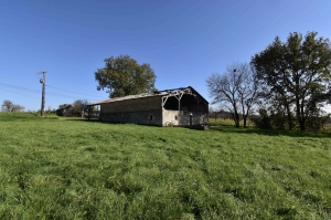 Large Barn in the Countryside to Develop