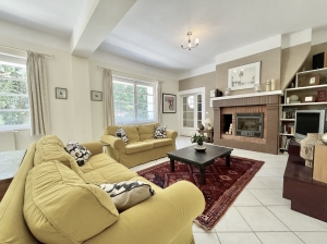 Detached House with Guest House and Swimming Pool