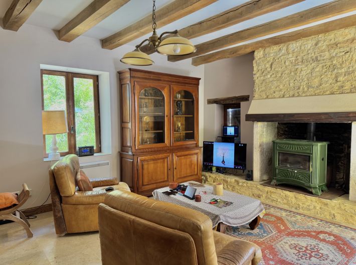 Detached Country House with Swimming Pool and Open Views