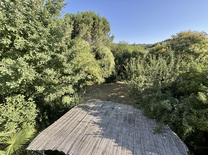 Charming House With More Potential and Garage