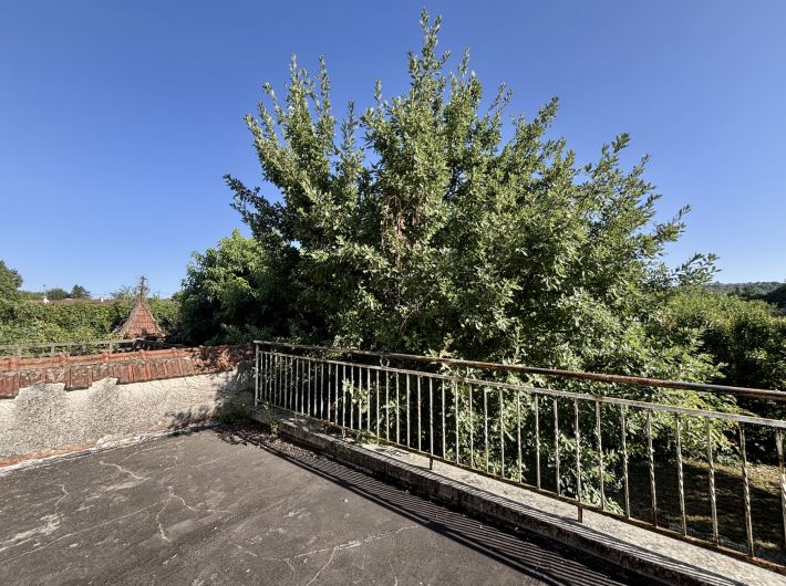 Charming House With More Potential and Garage