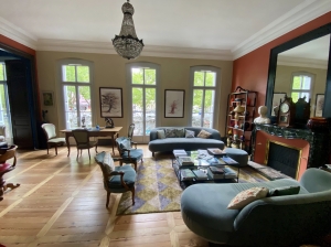 Mansion House with Guest House and Pool