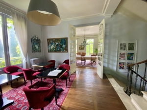 Mansion House with Guest House and Pool
