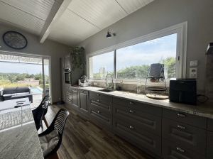 Architect Designed Detached House with Swimming Pool