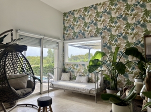 Architect Designed Detached House with Swimming Pool