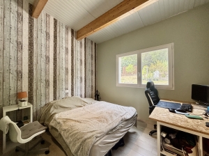 Architect Designed Detached House with Swimming Pool