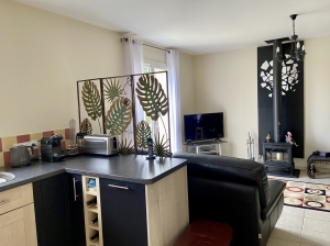 Detached House with Landscaped Garden by the Coast