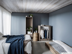 Charming House with Garage, Ideal Holiday Home