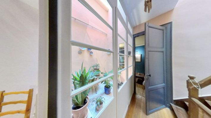 Two Lovely Apartments with Business Premises