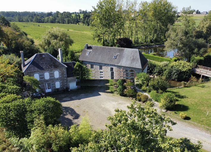 Main Photo of a 5 bedroom  Mill for sale