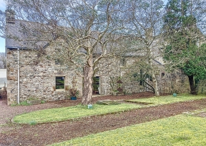 Large House with Swimming Pool and 1 Hectare Gardens