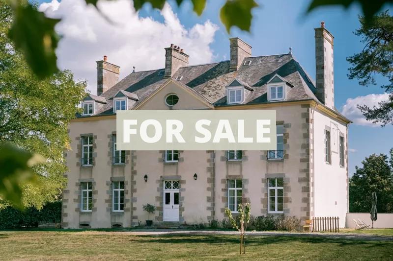 Main Photo of a 9 bedroom  House for sale