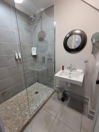 Experience Life in A Chateau in The Heart Of The Vineyards