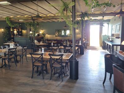 Experience Life in A Chateau in The Heart Of The Vineyards