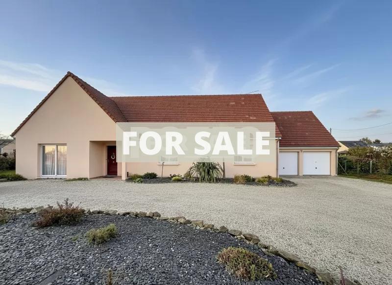 Detached House with Garden in Lovely Location