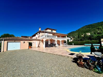 Beautiful Villa With Swimming Pool And Open Views