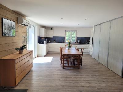 Renovated Villa With Independent Studio, Swimming Pool