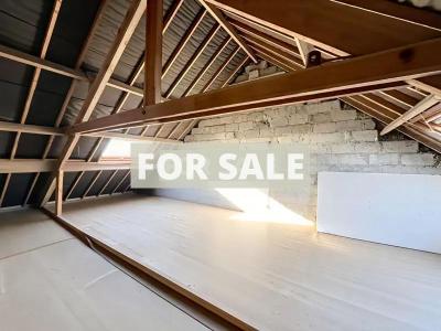 Detached House with Garden by the Coast