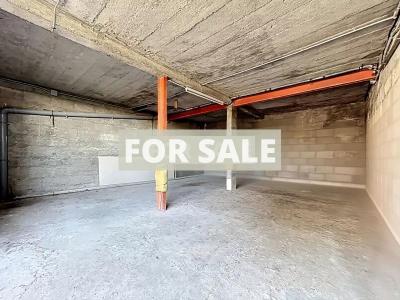 Detached House with Garden by the Coast