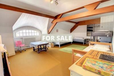 Detached Coastal House with Landscaped Garden