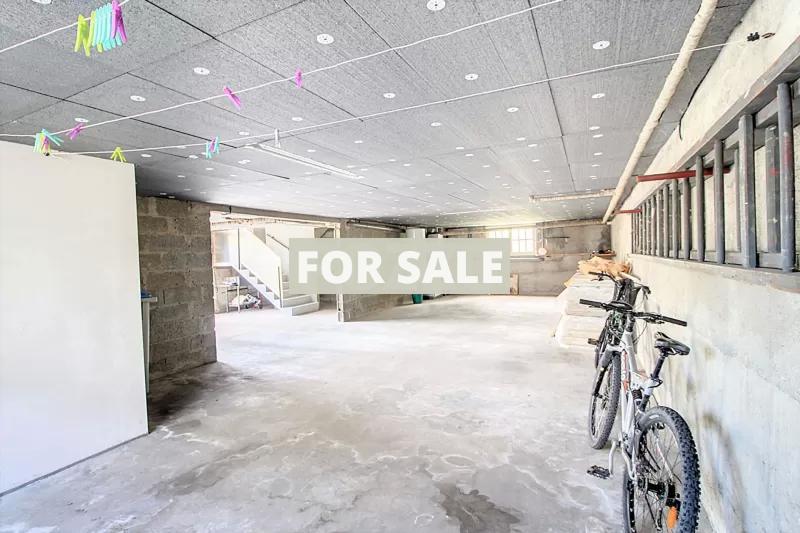 Detached Coastal House with Landscaped Garden