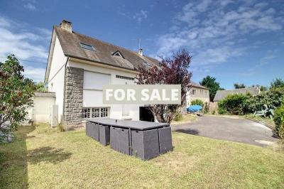 Detached Coastal House with Landscaped Garden